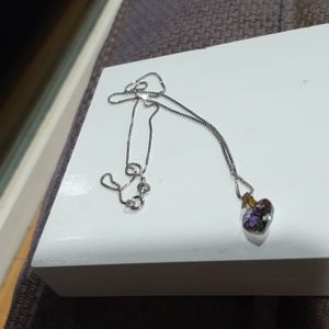 Heart shape pendant necklace
